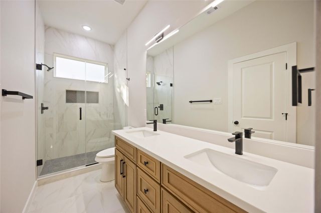 8110 Brandon Street A, Houston, TX 77051