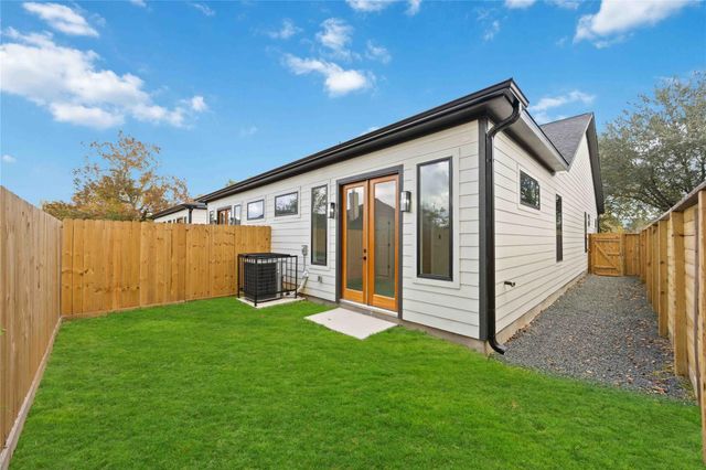 8110 Brandon Street A, Houston, TX 77051