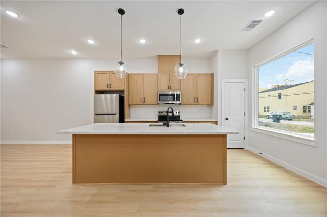 8110 Brandon Street A, Houston, TX 77051