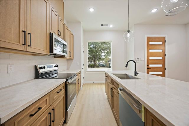 8110 Brandon Street A, Houston, TX 77051