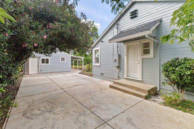 3728 62nd St, Sacramento, CA 95820