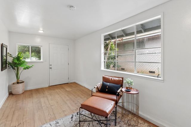 3728 62nd St, Sacramento, CA 95820