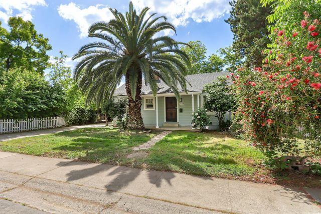 3728 62nd St, Sacramento, CA 95820