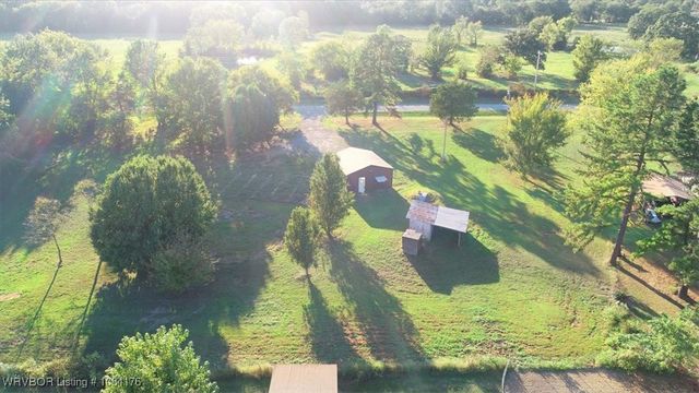 41800 Glendale Road, Howe, OK 74940