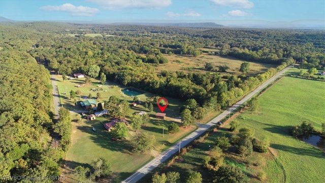 41800 Glendale Road, Howe, OK 74940