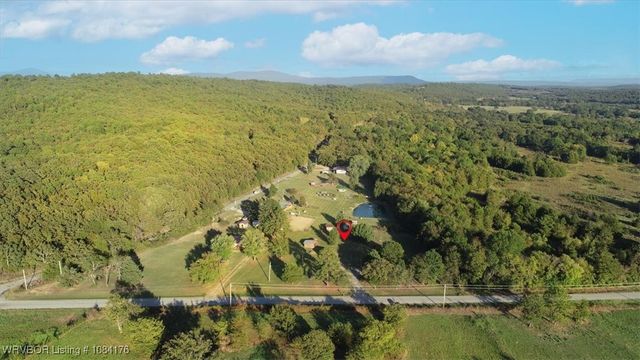 41800 Glendale Road, Howe, OK 74940