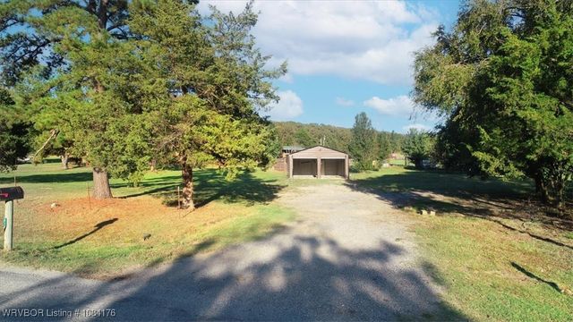 41800 Glendale Road, Howe, OK 74940