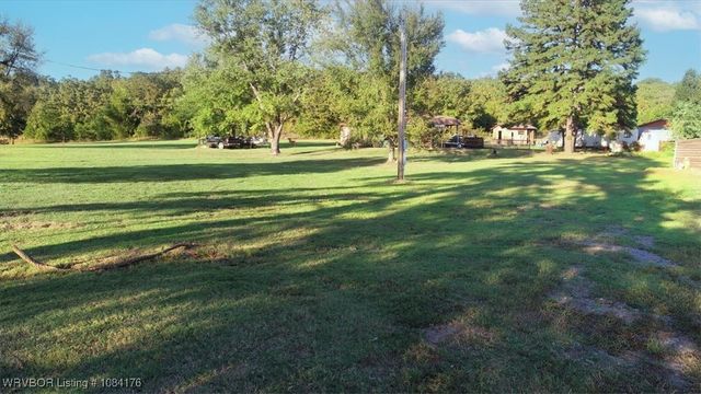 41800 Glendale Road, Howe, OK 74940