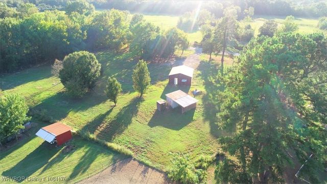41800 Glendale Road, Howe, OK 74940