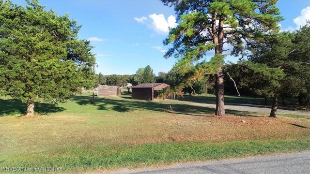 41800 Glendale Road, Howe, OK 74940