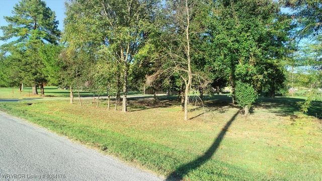 41800 Glendale Road, Howe, OK 74940