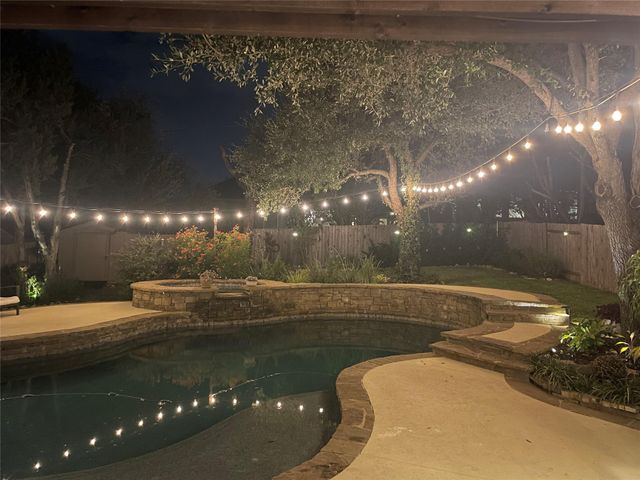 307 Muscovy LN, Cedar Park, TX 78613