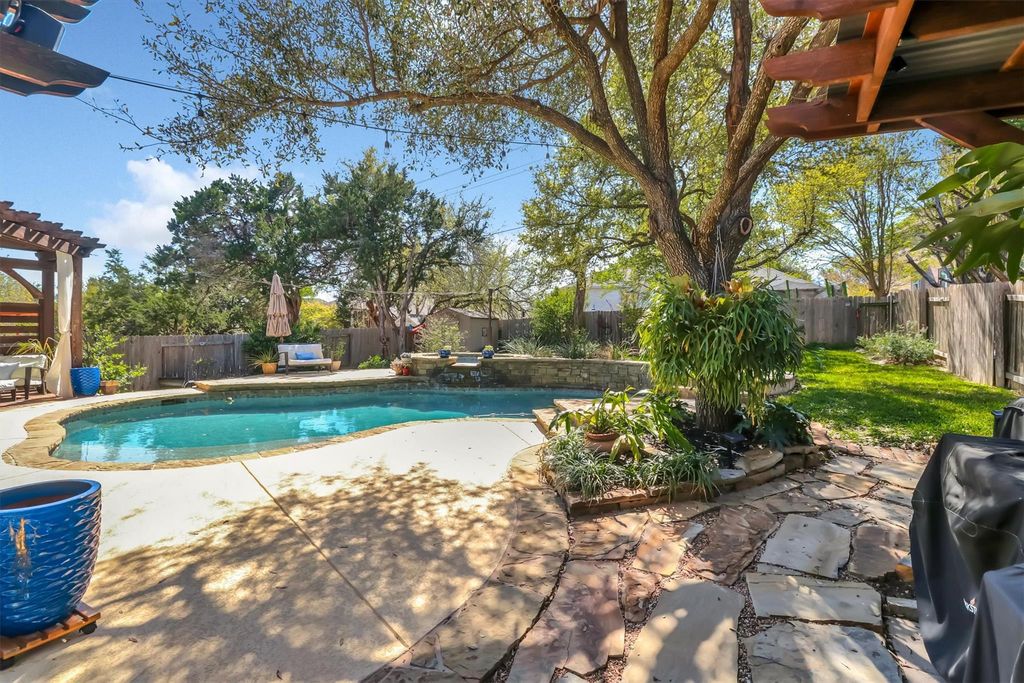 307 Muscovy LN, Cedar Park, TX 78613