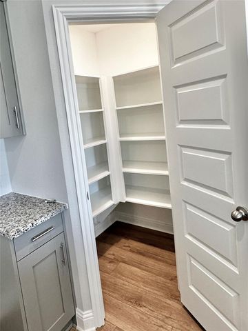 4318 Karam Landing, Dickinson, TX 77539