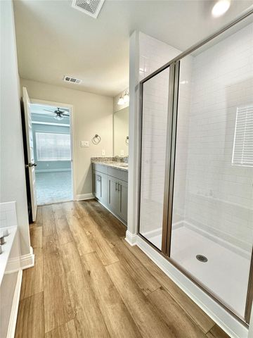 4318 Karam Landing, Dickinson, TX 77539