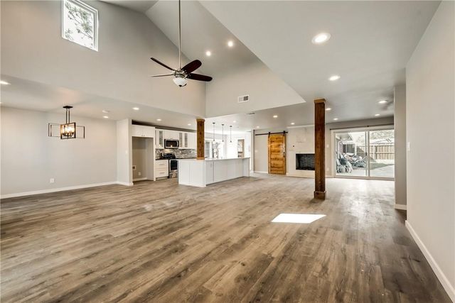 10216 Carry Back Circle, Dallas, TX 75229