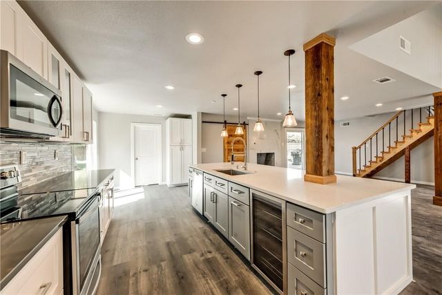 10216 Carry Back Circle, Dallas, TX 75229