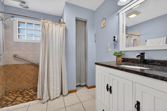 408 9th STREET, Kenosha, WI 53140