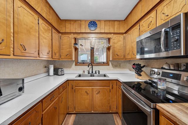 408 9th STREET, Kenosha, WI 53140
