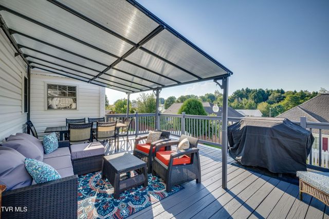106 Violet Lane, Bluff City, TN 37618