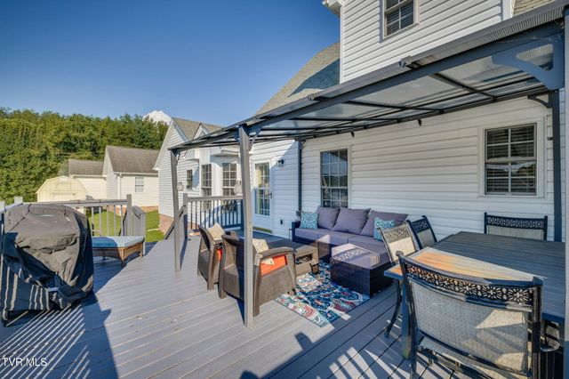106 Violet Lane, Bluff City, TN 37618