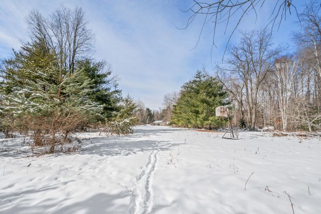 22132 15th Ave, Sears, MI 49679