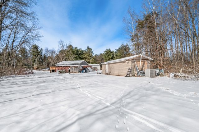 22132 15th Ave, Sears, MI 49679