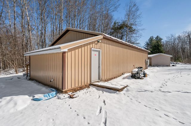 22132 15th Ave, Sears, MI 49679