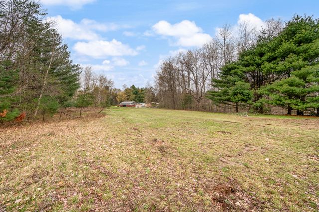 22132 15th Ave, Sears, MI 49679