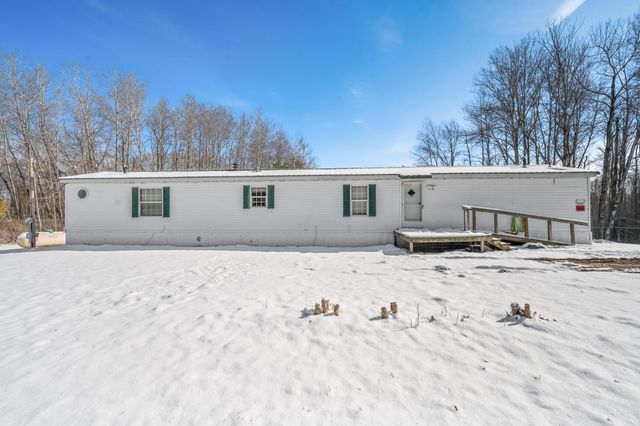 22132 15th Ave, Sears, MI 49679