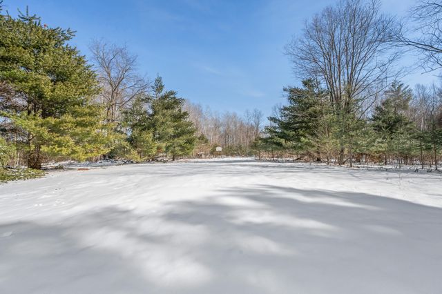 22132 15th Ave, Sears, MI 49679