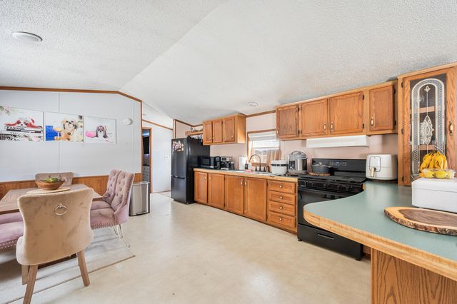 22132 15th Ave, Sears, MI 49679