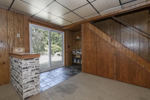 2002 Dixie DRIVE, Waukesha, WI 53189