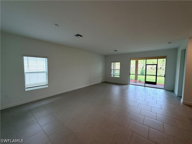 3917 Passion Vine DR, Alva, FL 33920