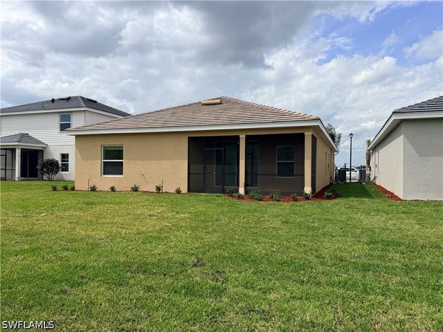 3917 Passion Vine DR, Alva, FL 33920
