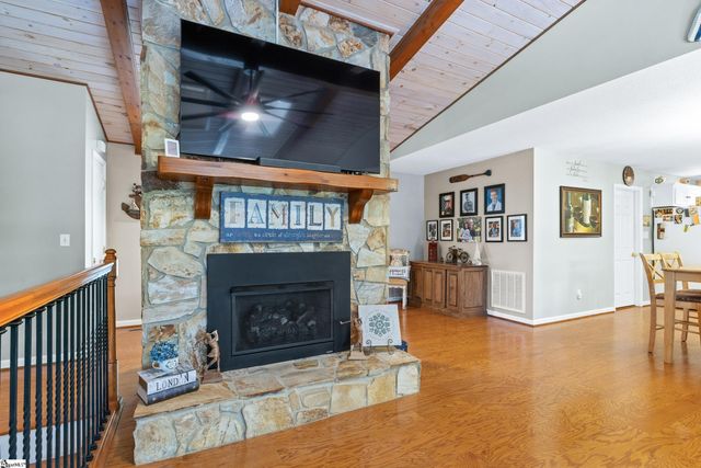 126 Indian Hill, Westminster, SC 29693