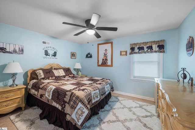 126 Indian Hill, Westminster, SC 29693