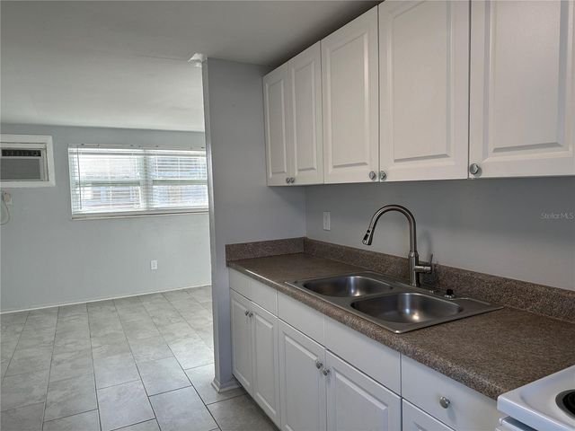 351 50TH AVENUE N, St Petersburg, FL 33703