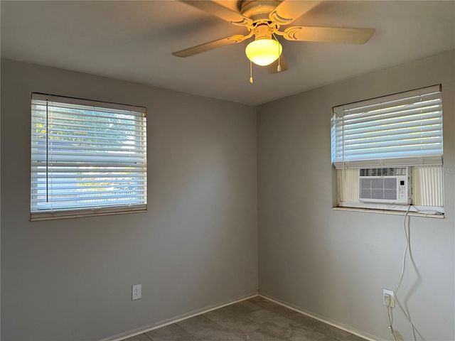 351 50TH AVENUE N, St Petersburg, FL 33703