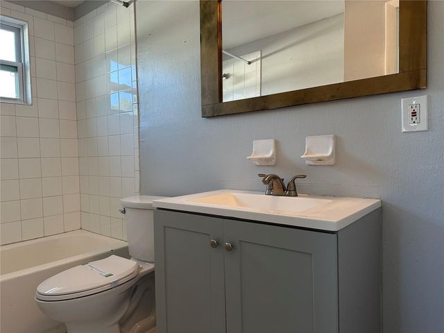 351 50TH AVENUE N, St Petersburg, FL 33703