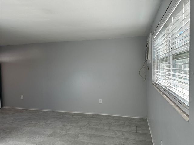 351 50TH AVENUE N, St Petersburg, FL 33703