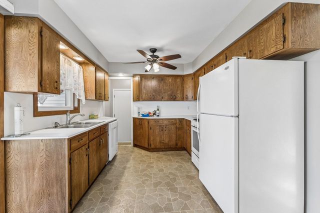 3608 AVENUE G, Council Bluffs, IA 51501