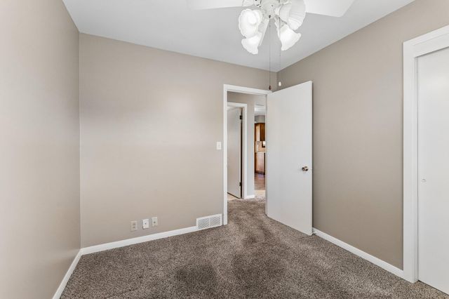 3608 AVENUE G, Council Bluffs, IA 51501