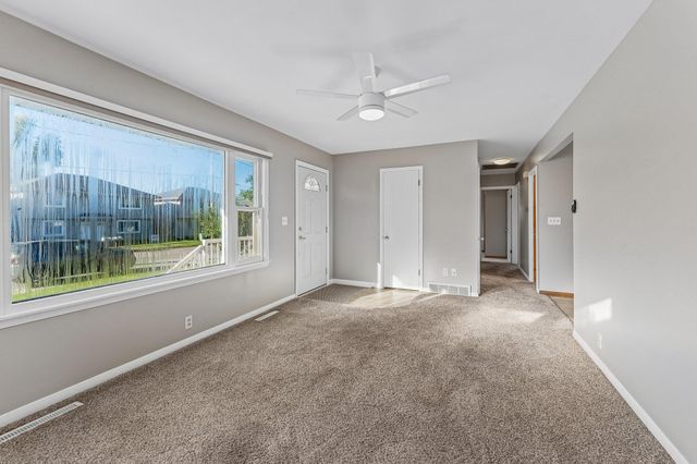 3608 AVENUE G, Council Bluffs, IA 51501