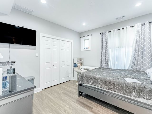 5330 W Drummond Place, Chicago, IL 60639