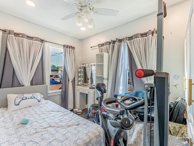 5330 W Drummond Place, Chicago, IL 60639