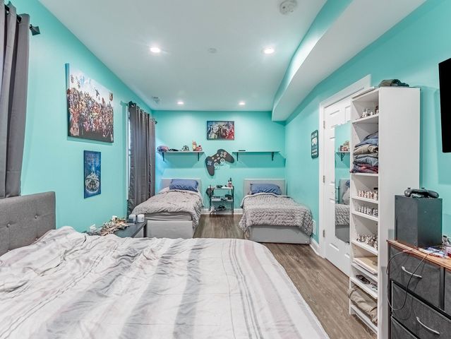 5330 W Drummond Place, Chicago, IL 60639