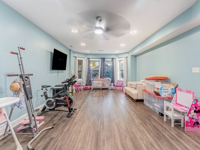 5330 W Drummond Place, Chicago, IL 60639