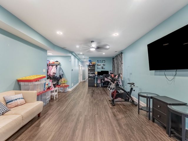 5330 W Drummond Place, Chicago, IL 60639