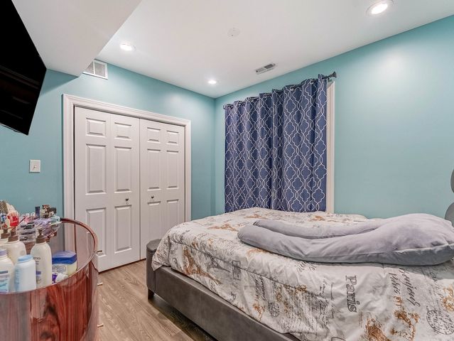 5330 W Drummond Place, Chicago, IL 60639